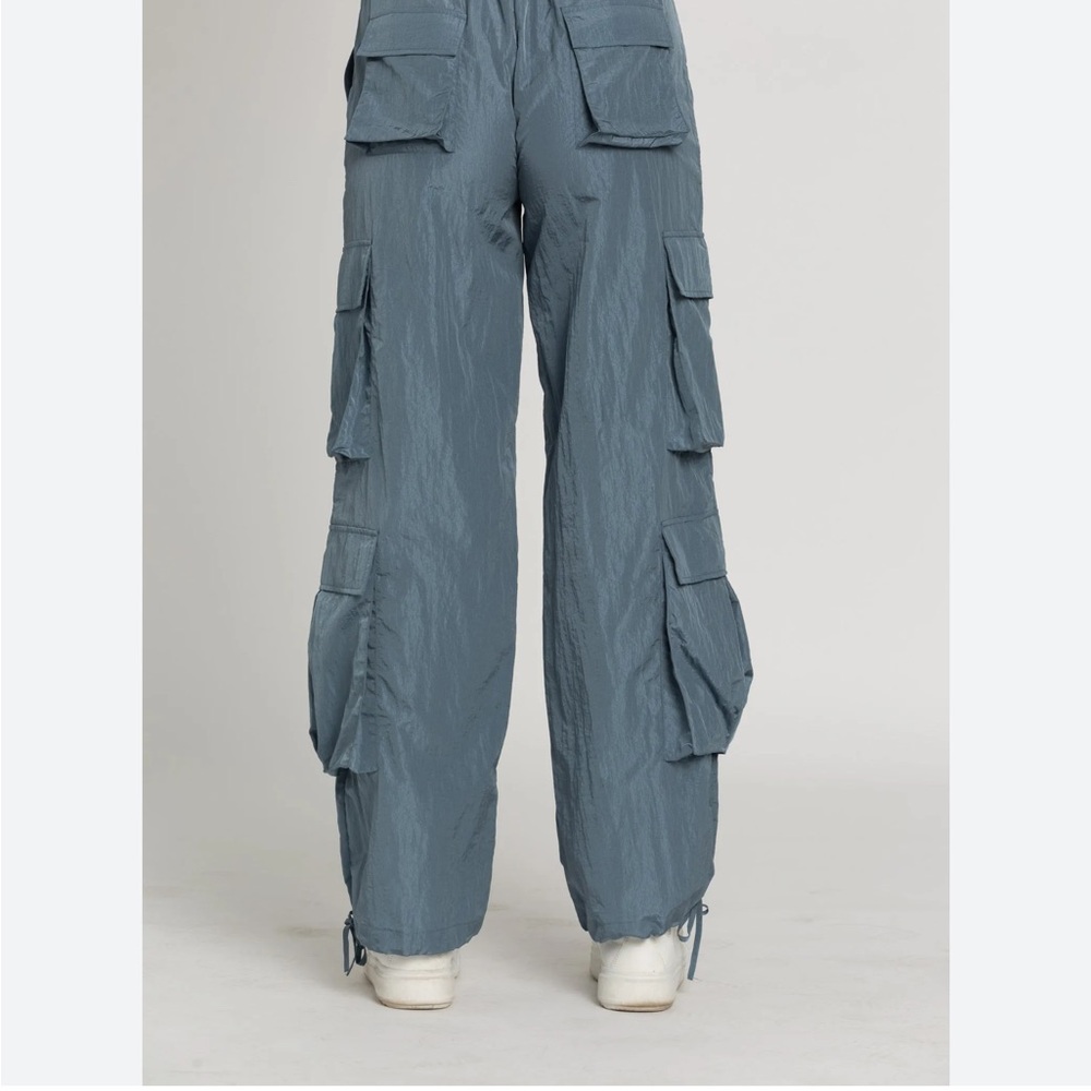 Gold Hinge Utility Cargo Pants - Picture 2 of 4